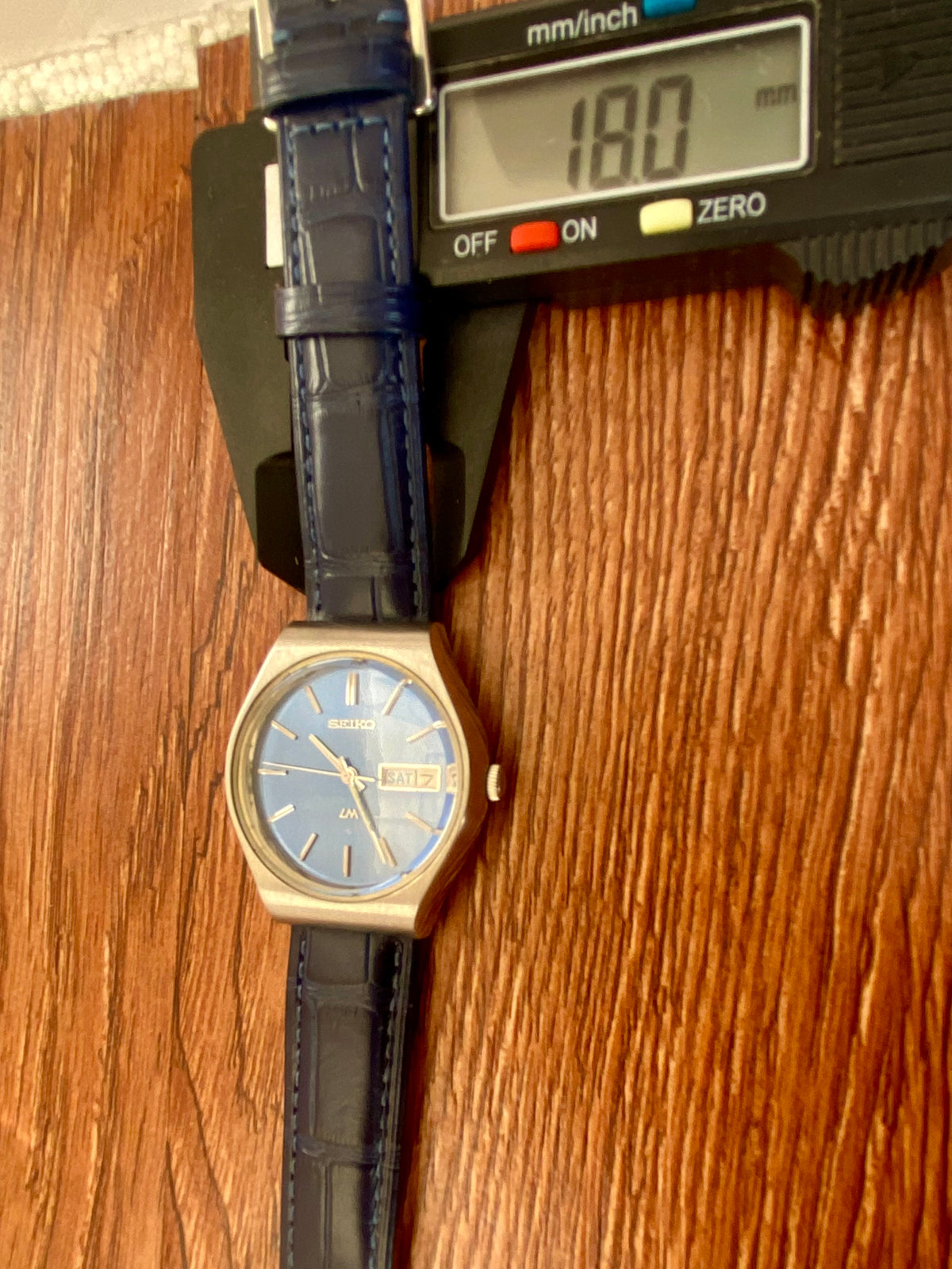 Vintage Seiko Lord Matic 5606-8100 Serviced Blue Tosca, October 1975