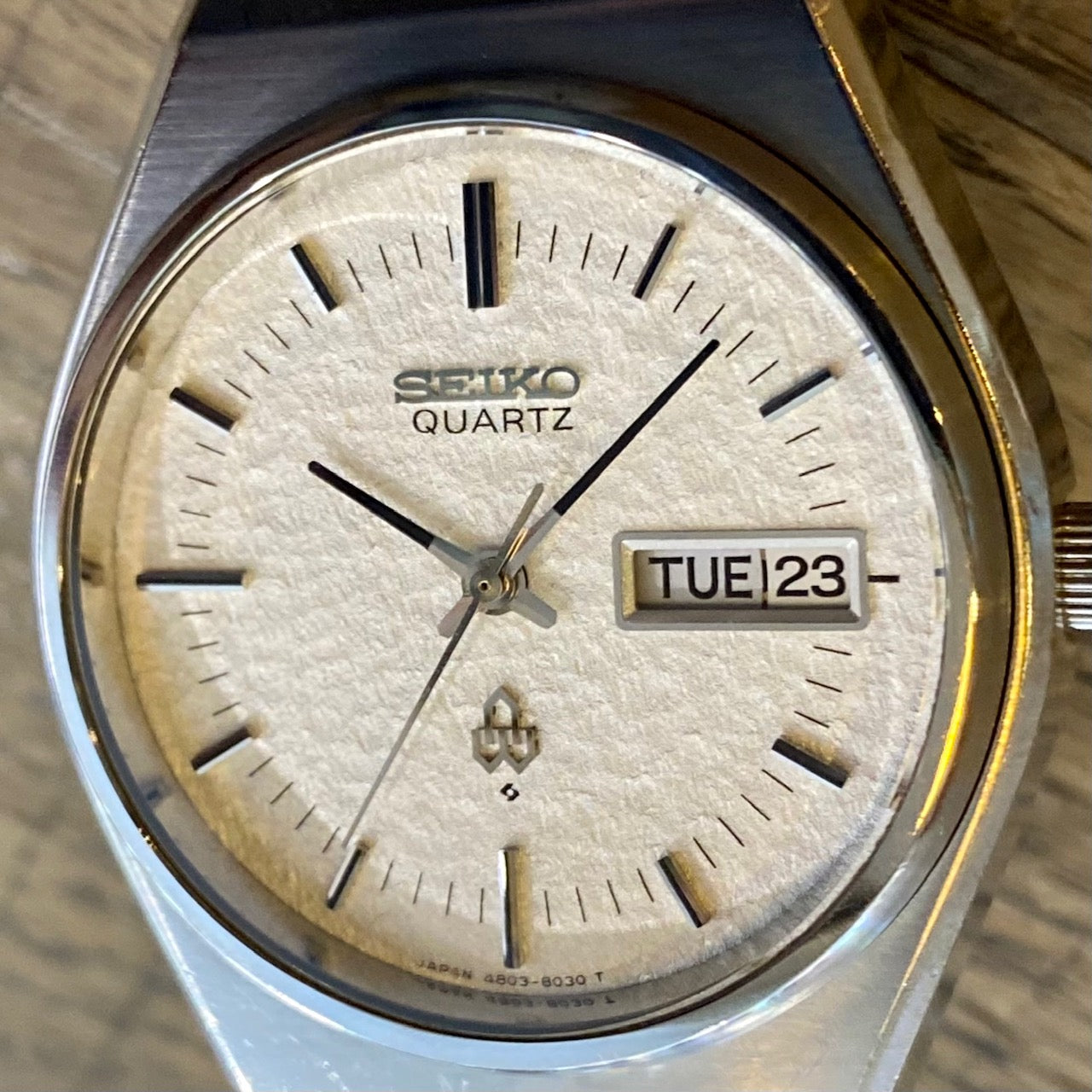 Vintage Seiko Quartz Snowflake Day/Date 4803-8010 June 1976 UK VINTAGE WATCH LTD