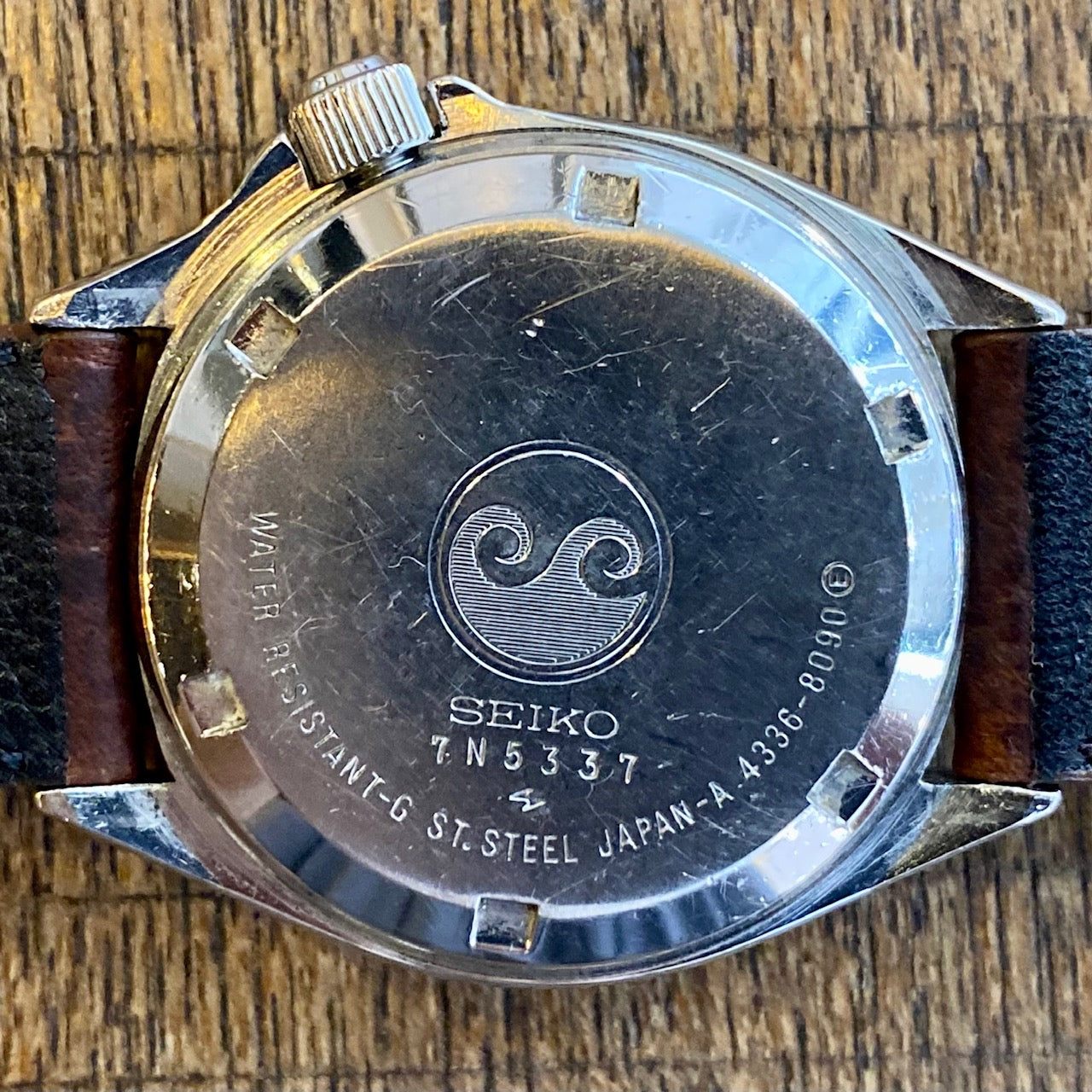 Vintage Seiko Quartz 4336-8090 Silver Wave, Blue Dial 1977 – UK