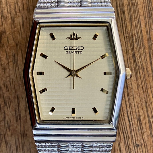 Vintage July 1992 Seiko Quartz Galaxy V701-5J90 White Steel Hexagonal 2–Tone Case 277718