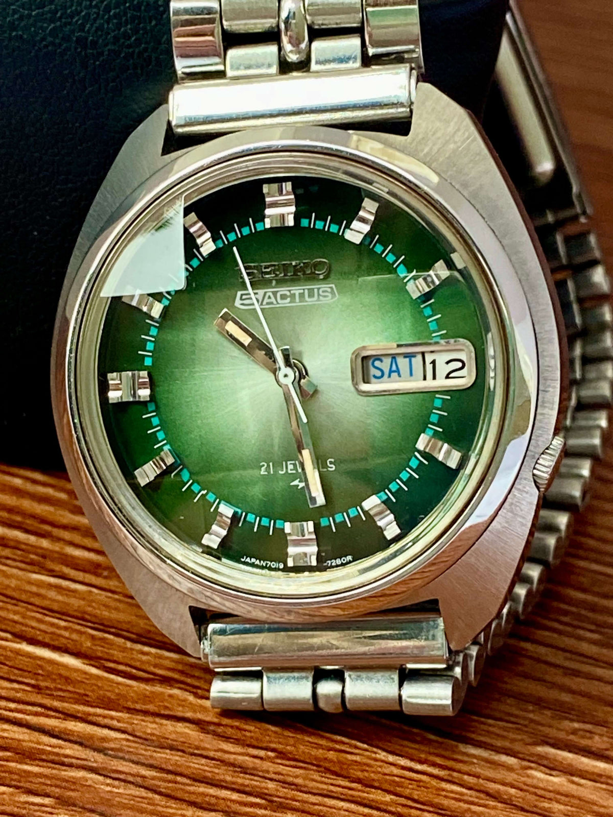 ساعة Seiko 5 Actus عتيقة 7019-7210، زرقاء، خضعت للصيانة، أوتوماتيكية، يناير 1974