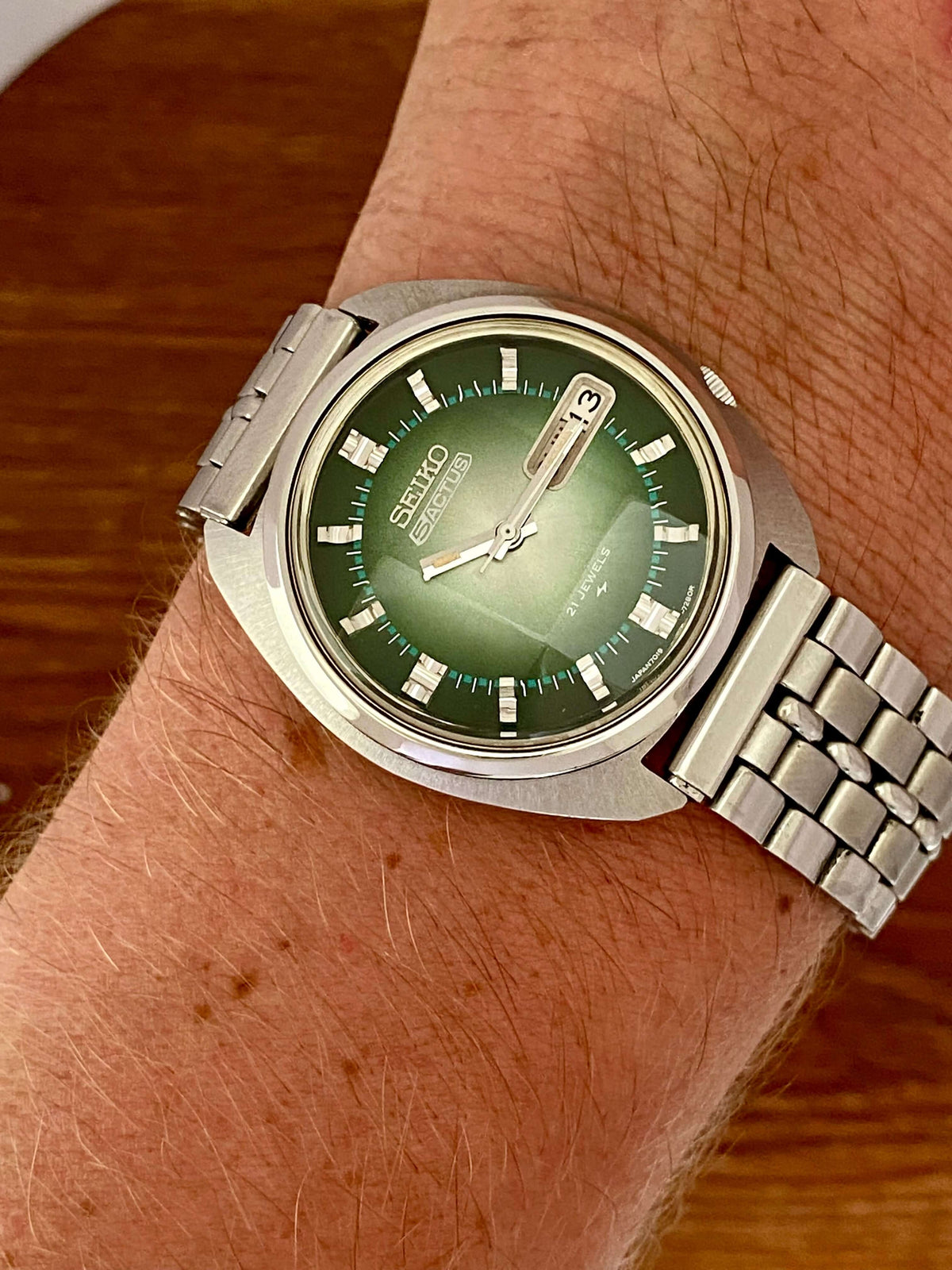 ساعة Seiko 5 Actus عتيقة 7019-7210، زرقاء، خضعت للصيانة، أوتوماتيكية، يناير 1974