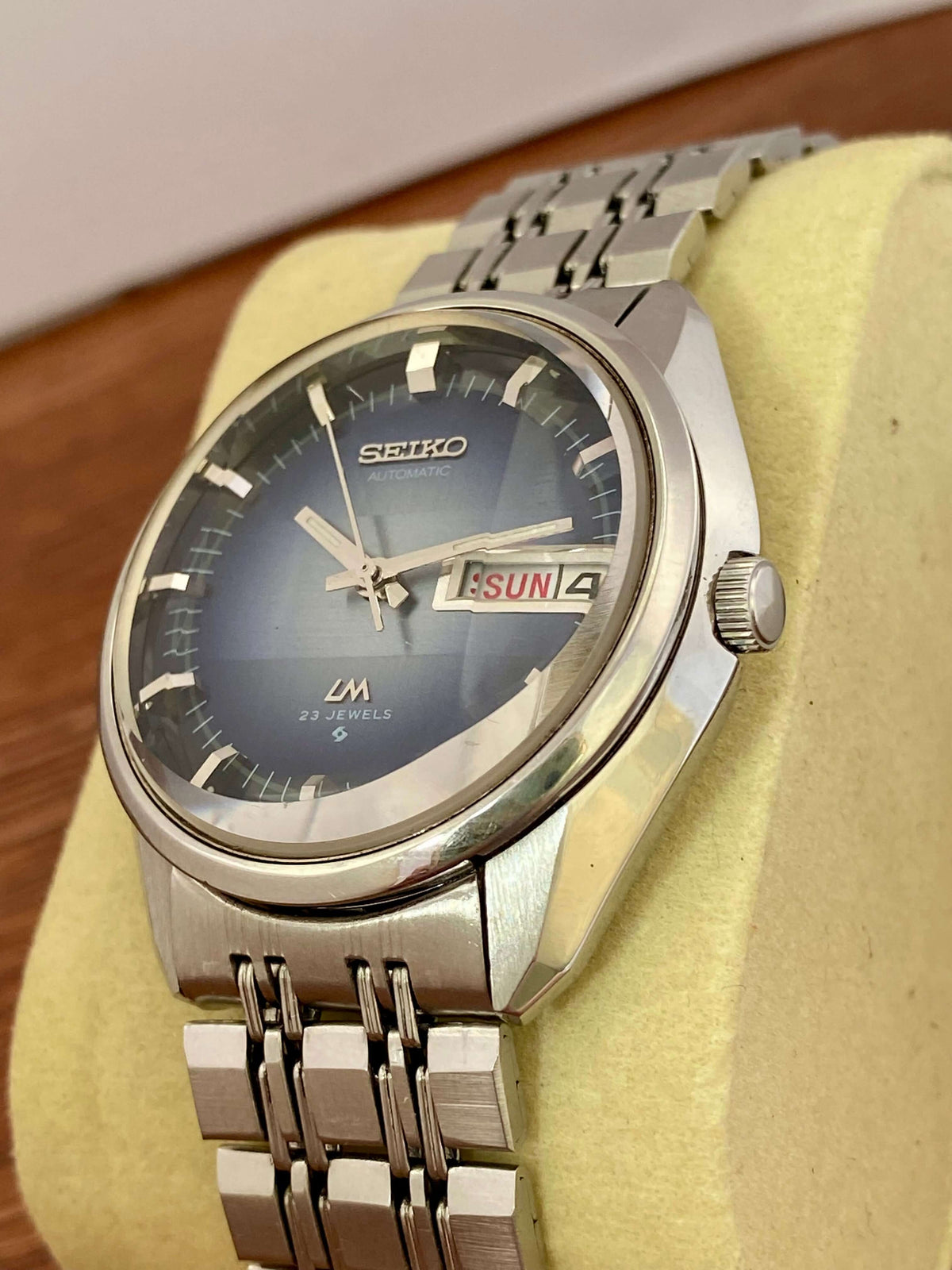 Vintage Seiko Lord Matic 5606-7280 Blue Serviced Automatic, June 1973