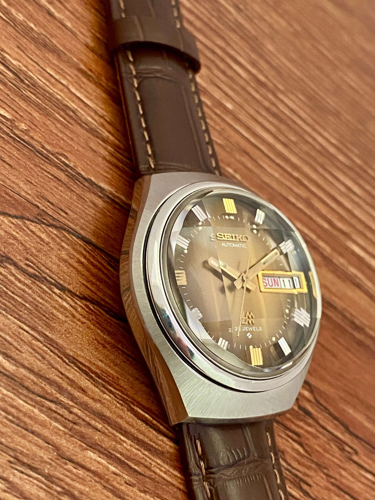 Vintage Seiko Lord Matic 5606-7300 Brown Serviced Automatic, September 1973