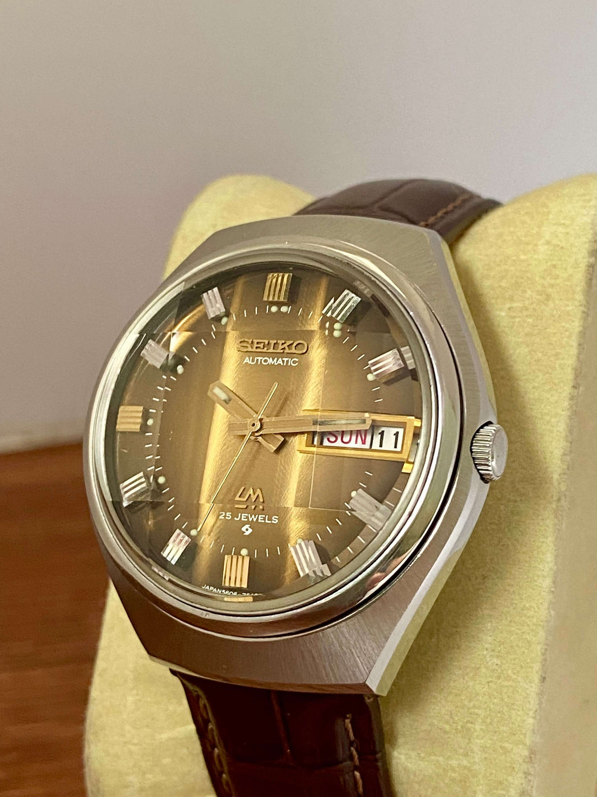 Vintage Seiko Lord Matic 5606-7300 Brown Serviced Automatic, September 1973