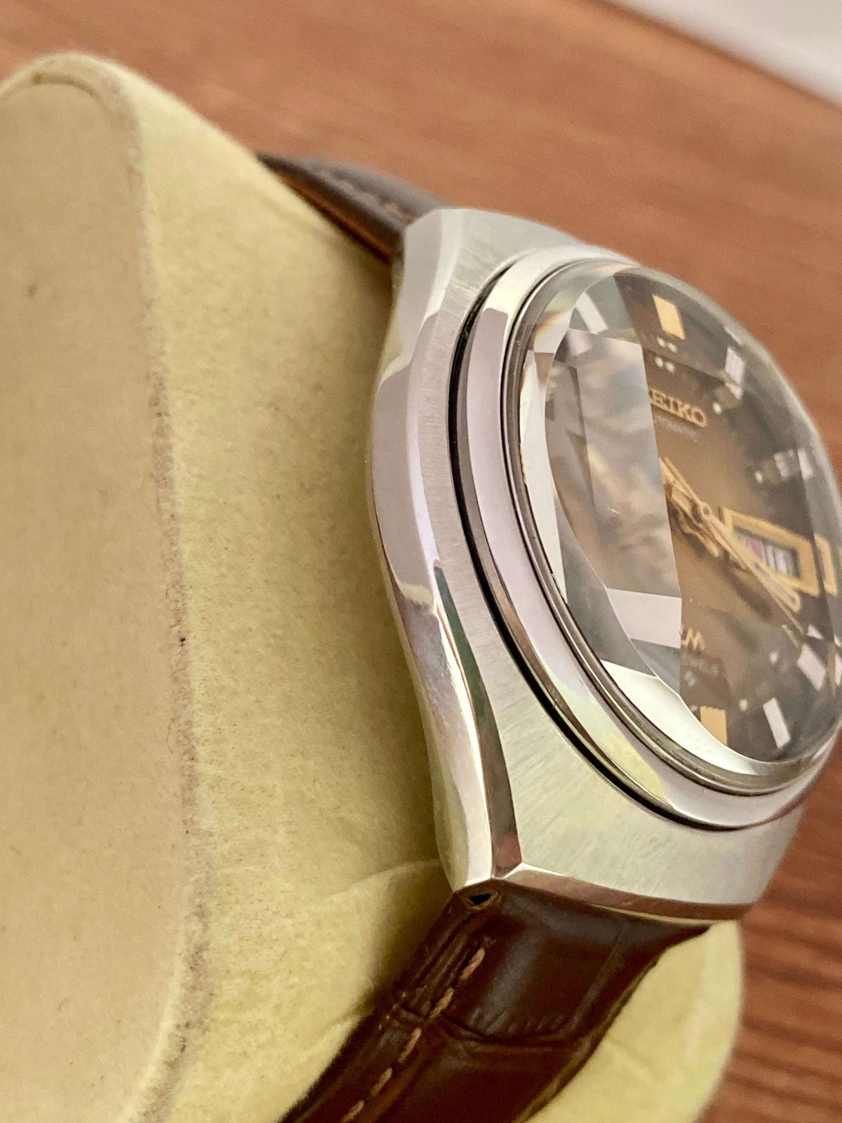 Vintage Seiko Lord Matic 5606-7300 Brown Serviced Automatic, September 1973