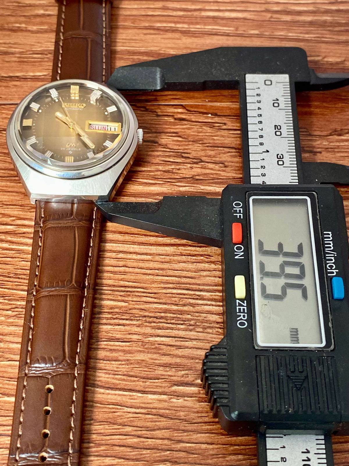 Vintage Seiko Lord Matic 5606-7300 Brown Serviced Automatic, September 1973