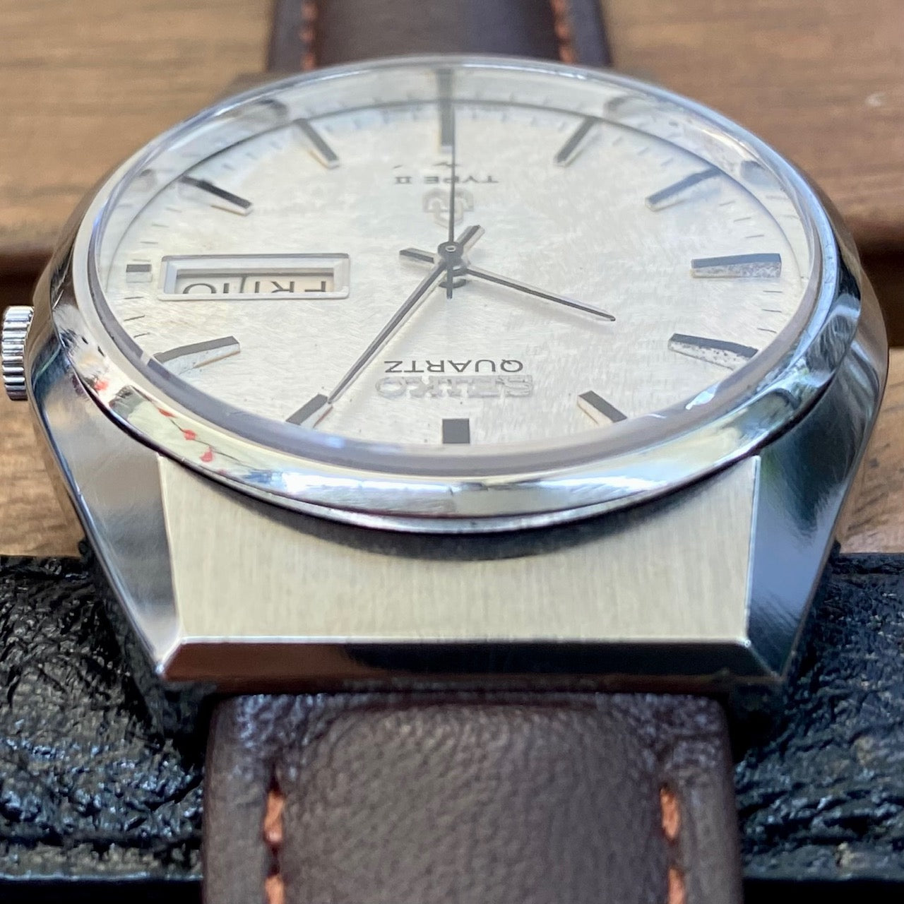 Rare Vintage Seiko Quartz 4336-8050 Type II Snowflake Patina, October 1977 UK VINTAGE WATCH LTD