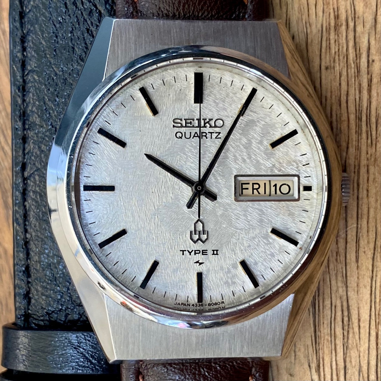 Rare Vintage Seiko Quartz 4336-8050 Type II Snowflake Patina, October 1977 UK VINTAGE WATCH LTD
