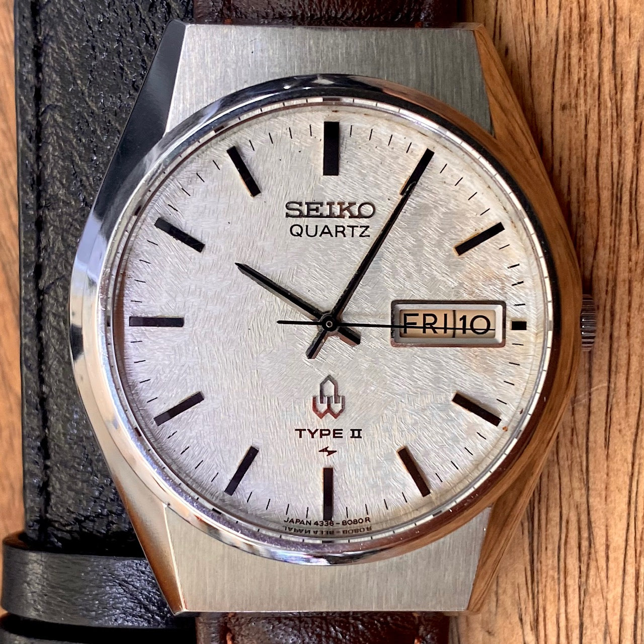Rare Vintage Seiko Quartz 4336-8050 Type II Snowflake Patina, October 1977 UK VINTAGE WATCH LTD