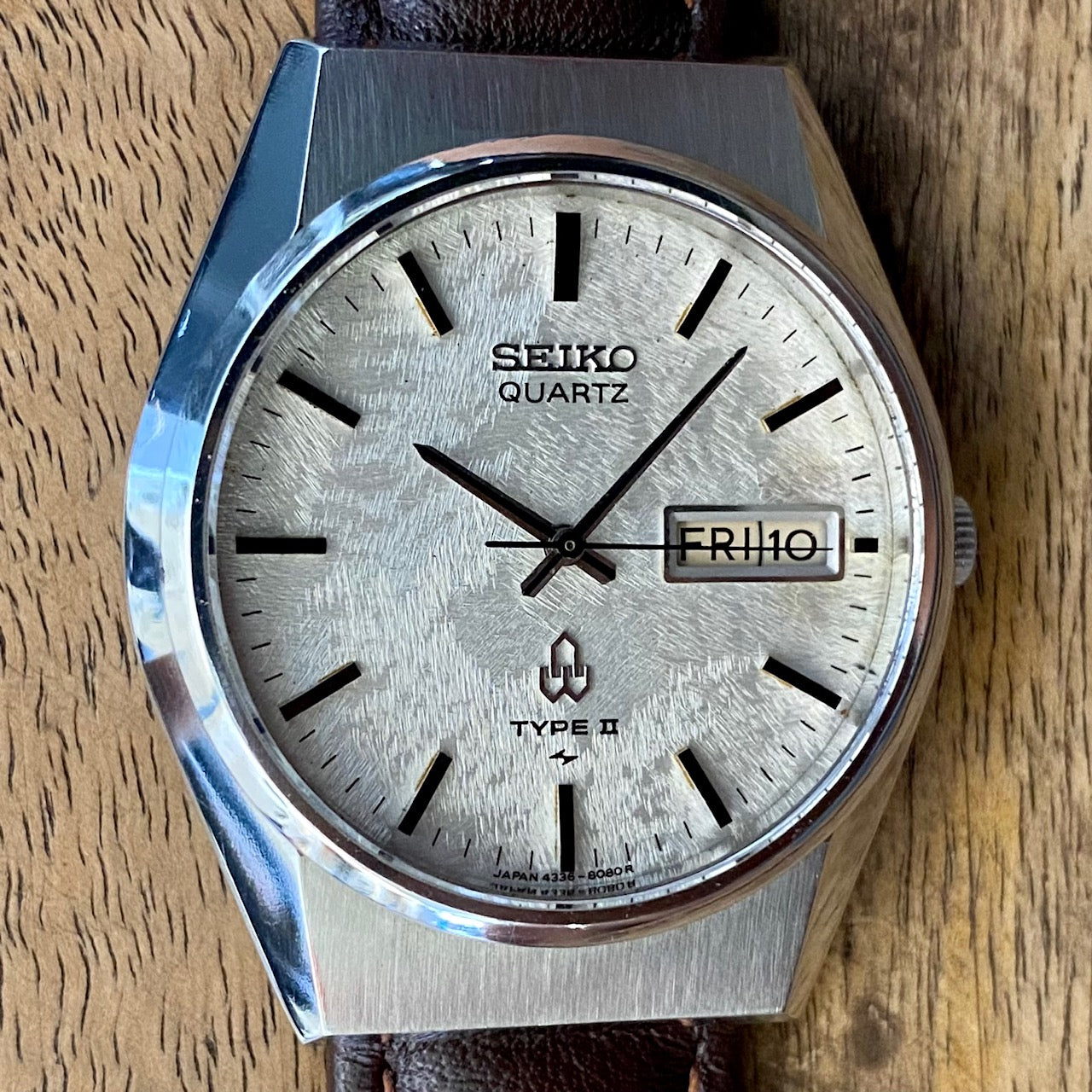Rare Vintage Seiko Quartz 4336-8050 Type II Snowflake Patina, October 1977 UK VINTAGE WATCH LTD