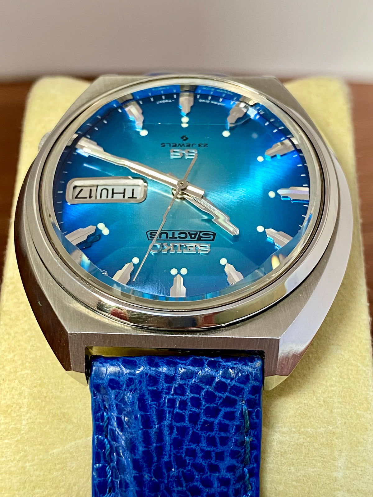 Seiko 5 Actus SS 6106-7700 Blue SERVICED Auto, September 1973
