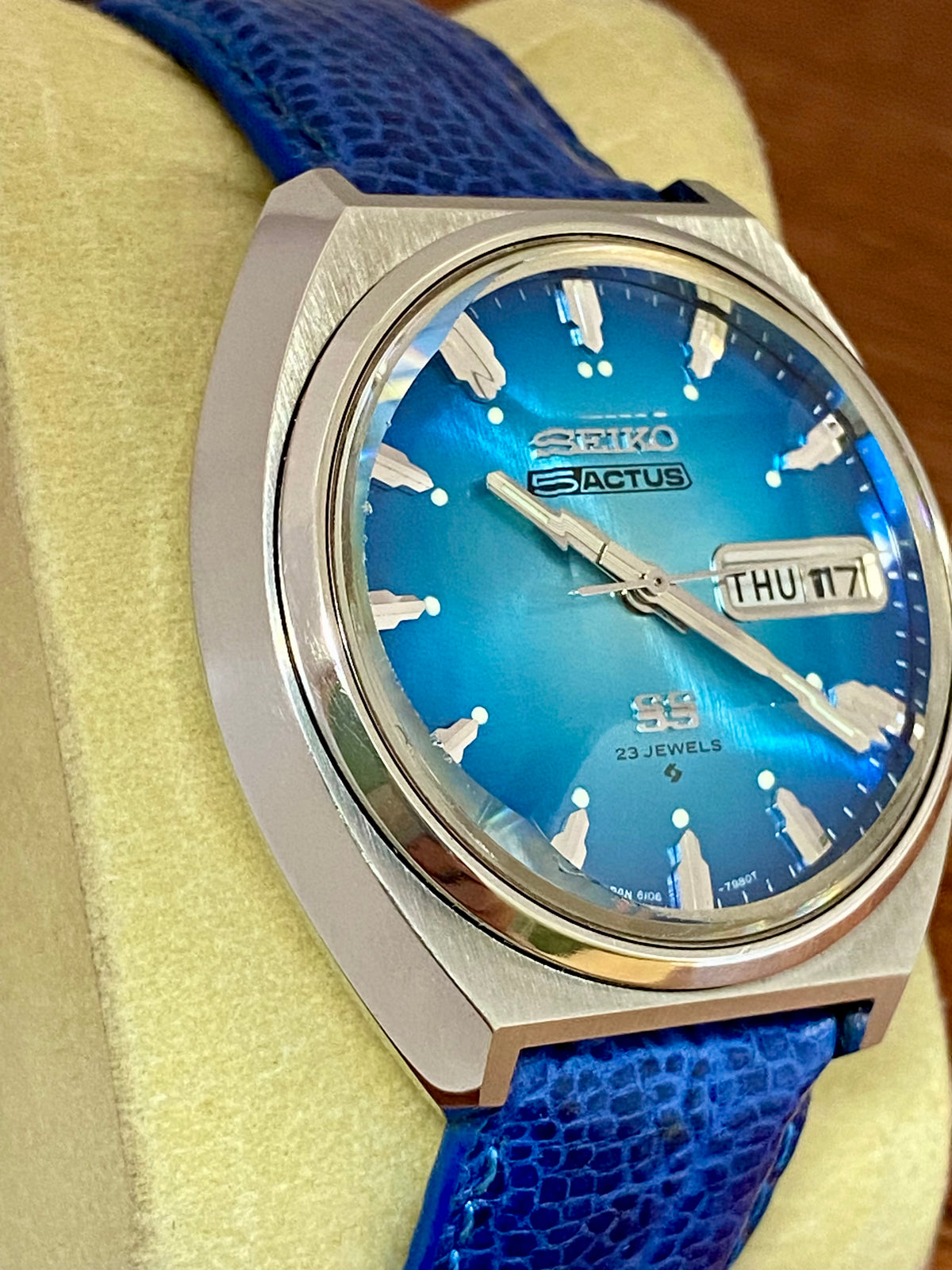 Seiko 5 Actus SS 6106-7700 Blue SERVICED Auto, September 1973