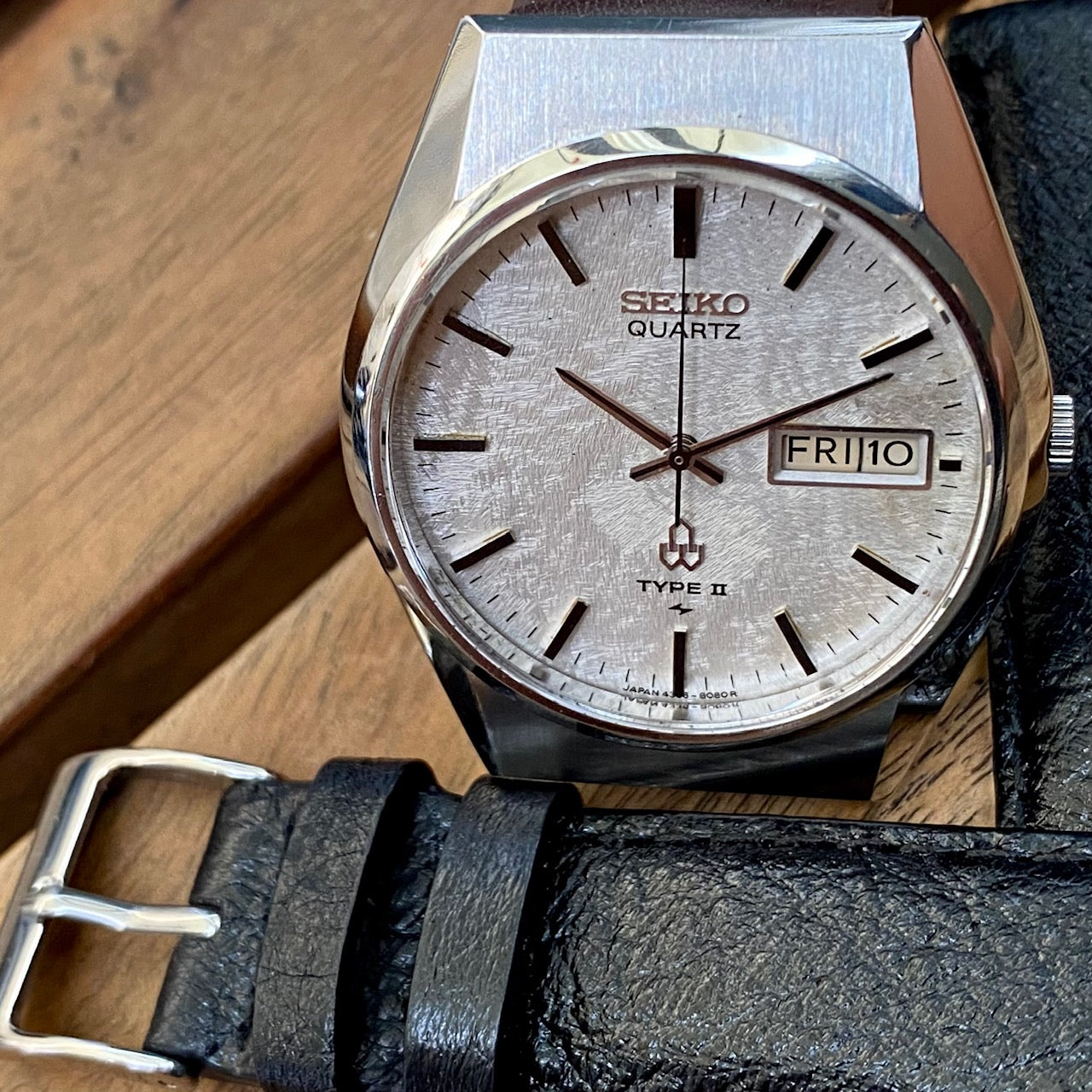 Rare Vintage Seiko Quartz 4336-8050 Type II Snowflake Patina, October 1977 UK VINTAGE WATCH LTD