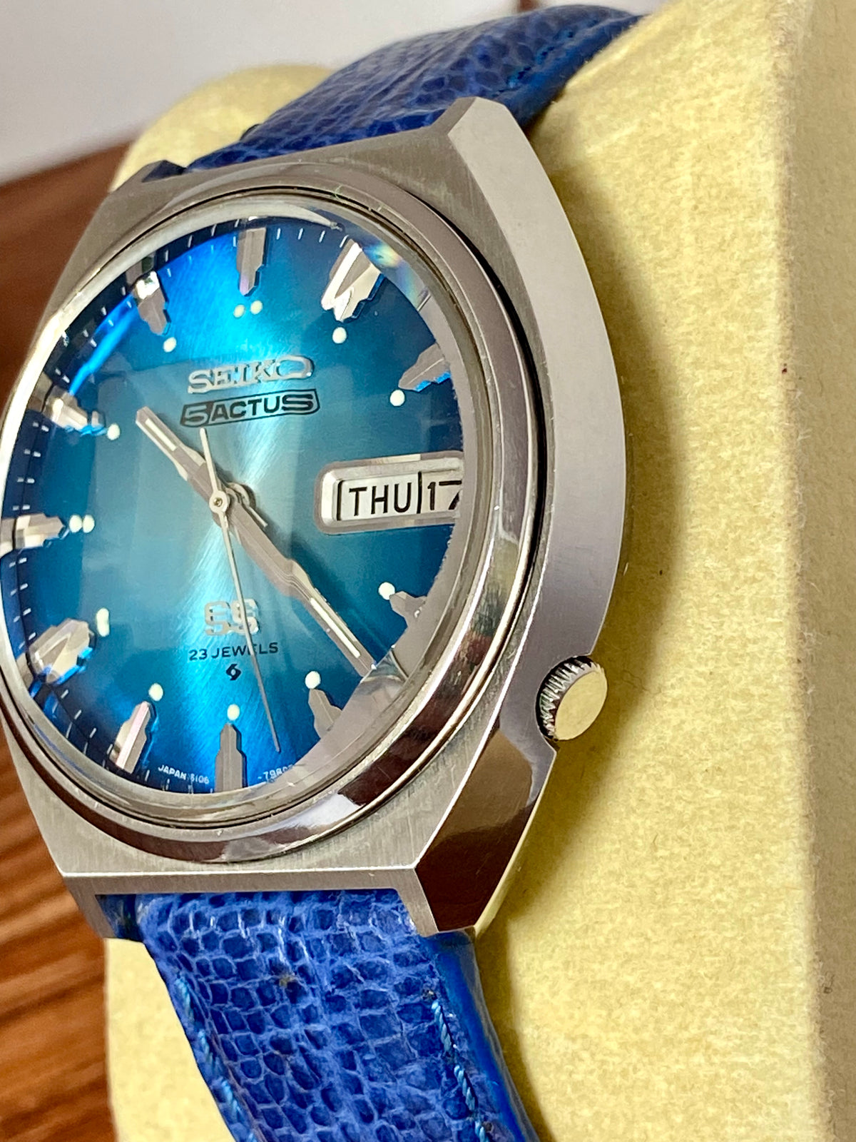 Seiko 5 Actus SS 6106-7700 Blue SERVICED Auto, September 1973