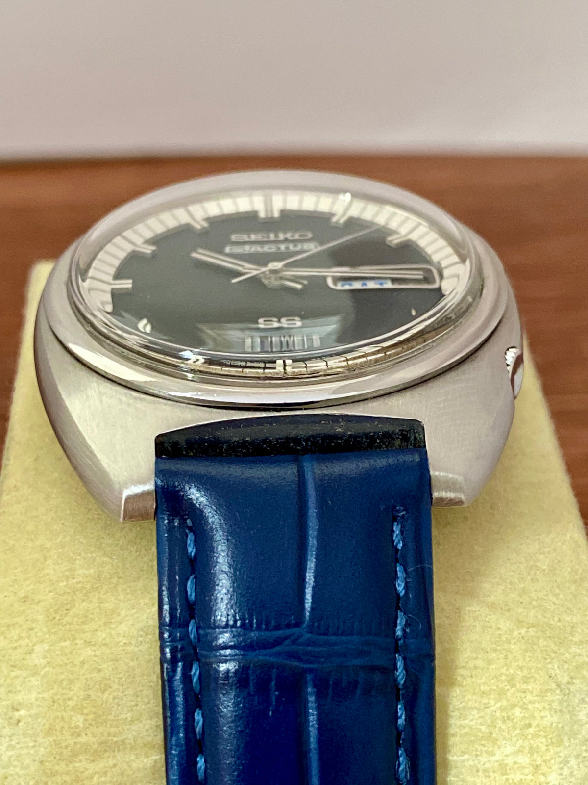 Vintage Seiko 5 Actus SS 6106-8420 Blue & White Dial, Serviced, December 1970