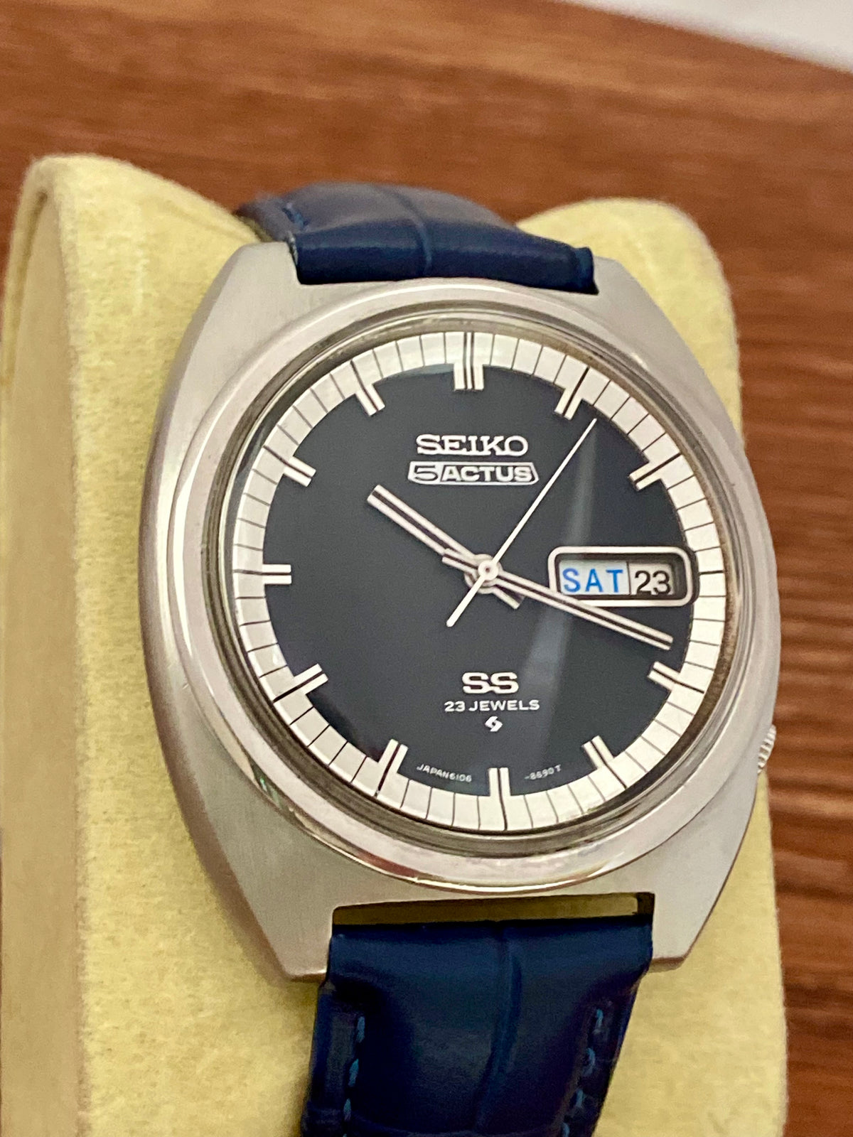 Vintage Seiko 5 Actus SS 6106-8420 Blue & White Dial, Serviced, December 1970