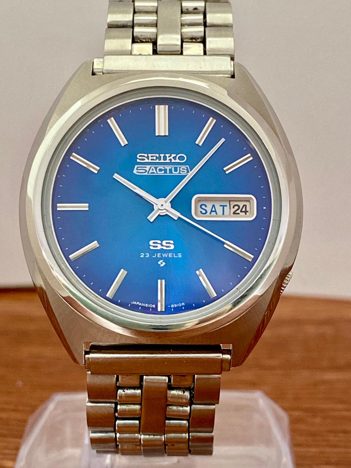 Seiko 5 Actus SS 6106-8670 Blue SERVICED Automatic, November 1975