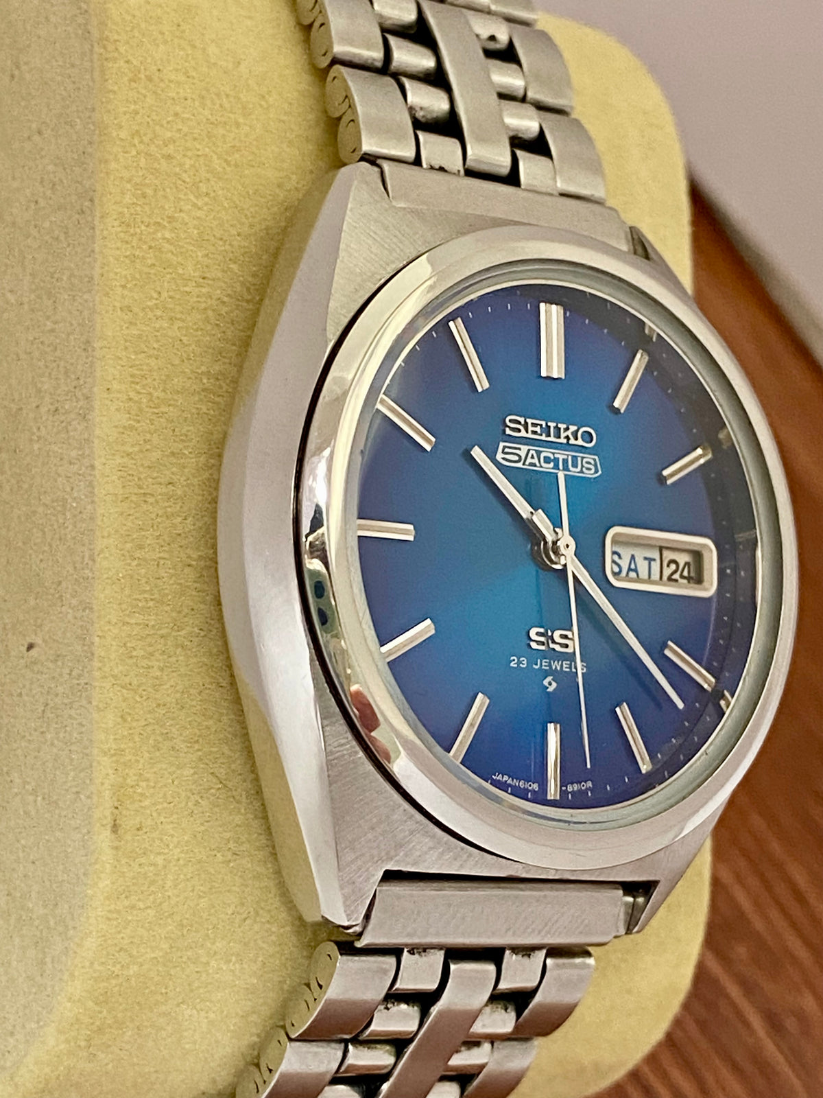 Seiko 5 Actus SS 6106-8670 Blue SERVICED Automatic, November 1975