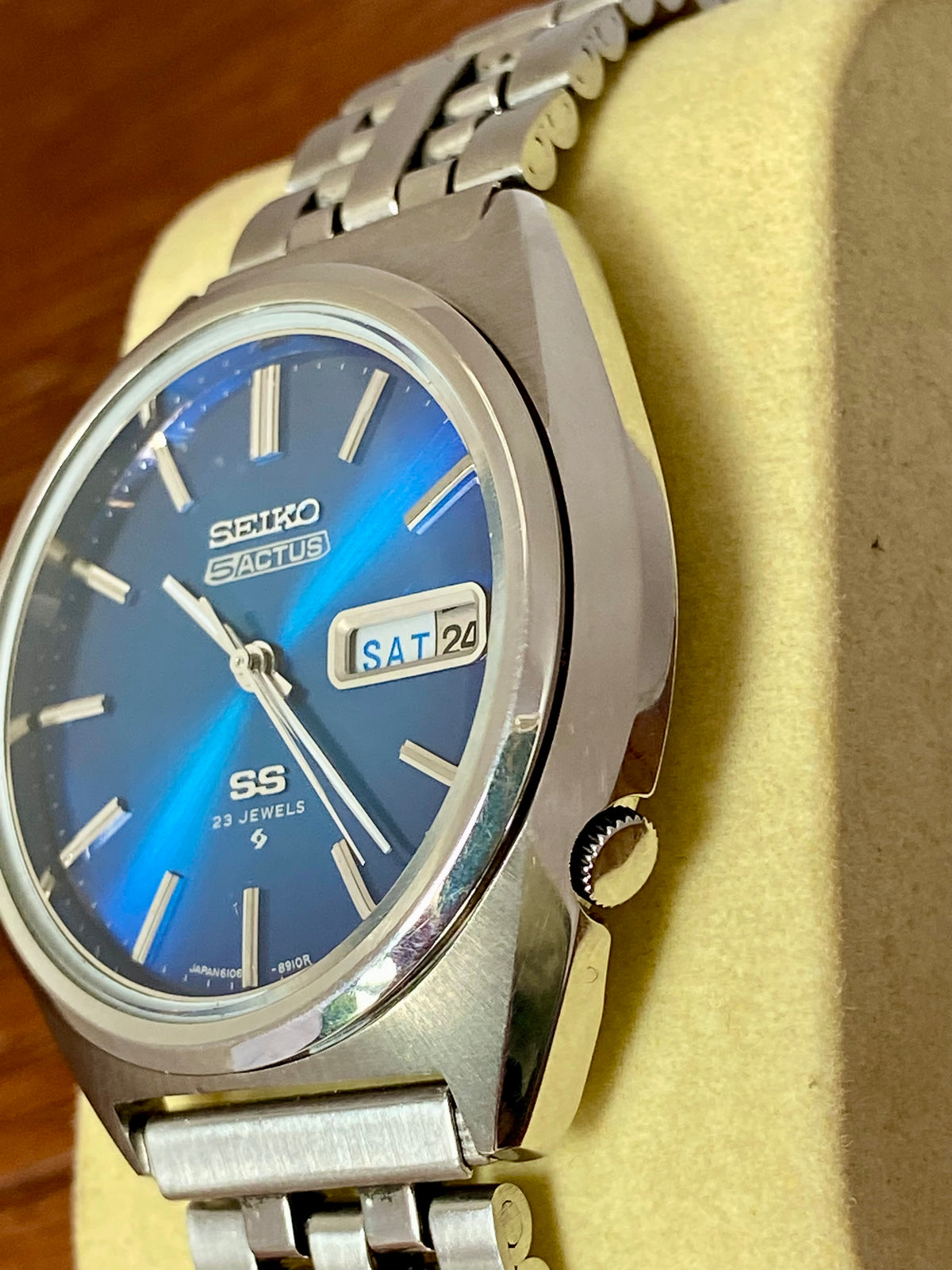 Seiko 5 Actus SS 6106-8670 Blue SERVICED Automatic, November 1975