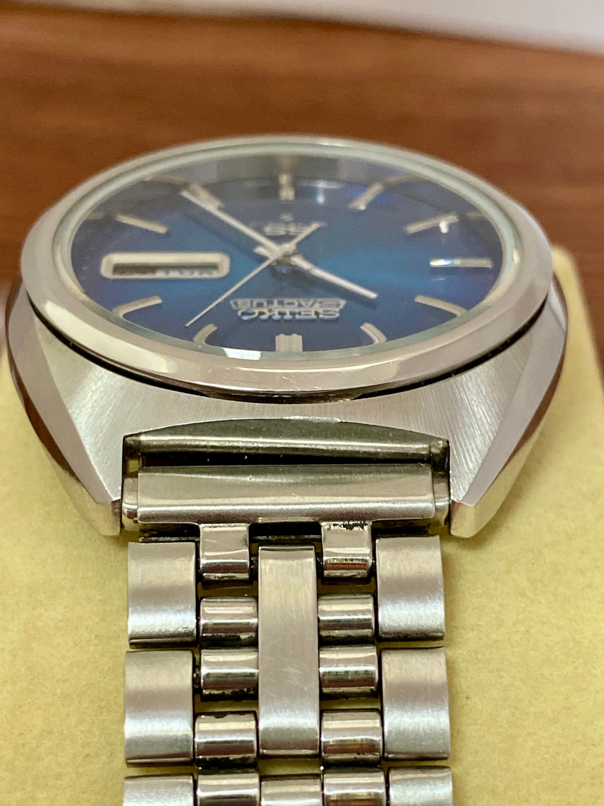 Seiko 5 Actus SS 6106-8670 Blue SERVICED Automatic, November 1975