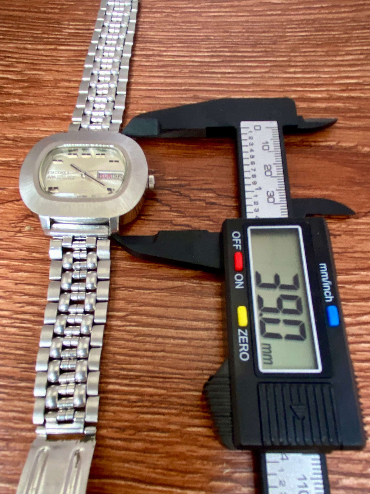 Vintage Seiko Lord Matic 5606-5010 Serviced TV Screen, July 1970