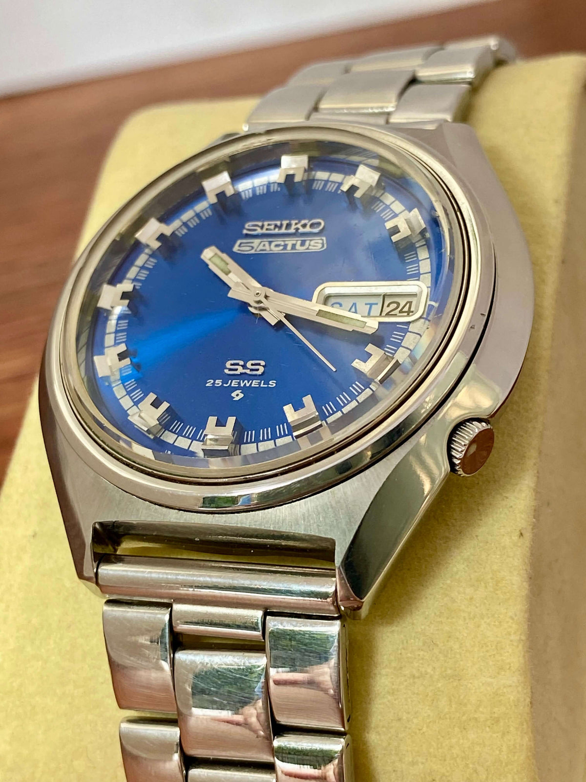 Seiko 5 Actus SS 6106-7580 Blue SERVICED Automatic, February 1973