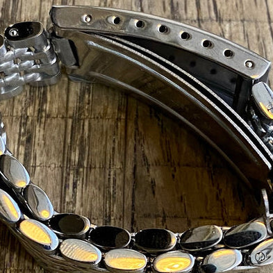18mm Hollow Beads of Rice Bracelet with Straight Ends UK VINTAGE WATCH LTD