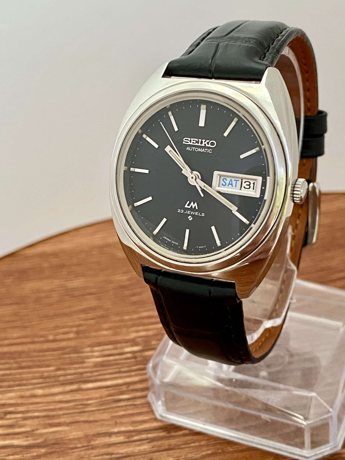 Vintage Seiko Lord Matic 5606-7140 Serviced Black Auto, October 1971