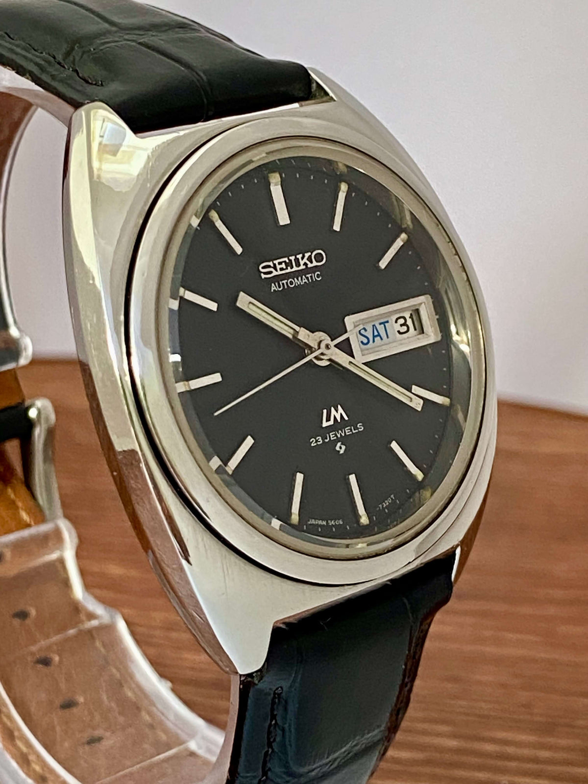 Vintage Seiko Lord Matic 5606-7140 Serviced Black Auto, October 1971