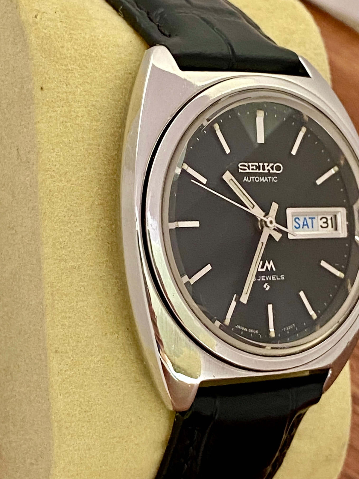Vintage Seiko Lord Matic 5606-7140 Serviced Black Auto, October 1971