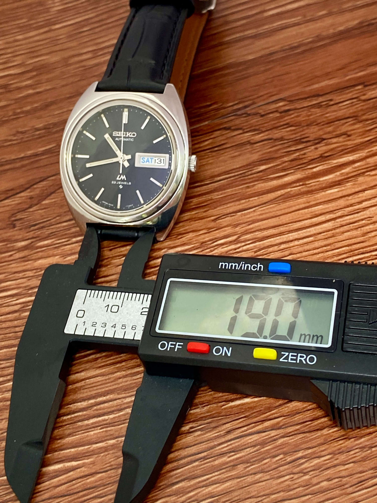 Vintage Seiko Lord Matic 5606-7140 Serviced Black Auto, October 1971
