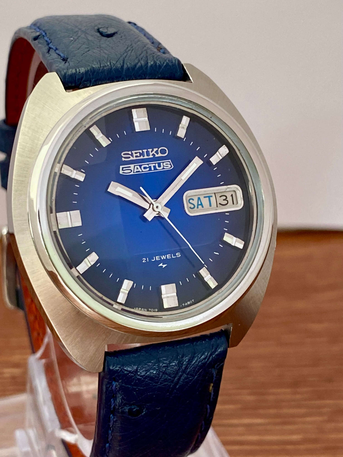 Vintage Seiko 5 Actus 7019-7350 Blue SERVICED Automatic, November 1974