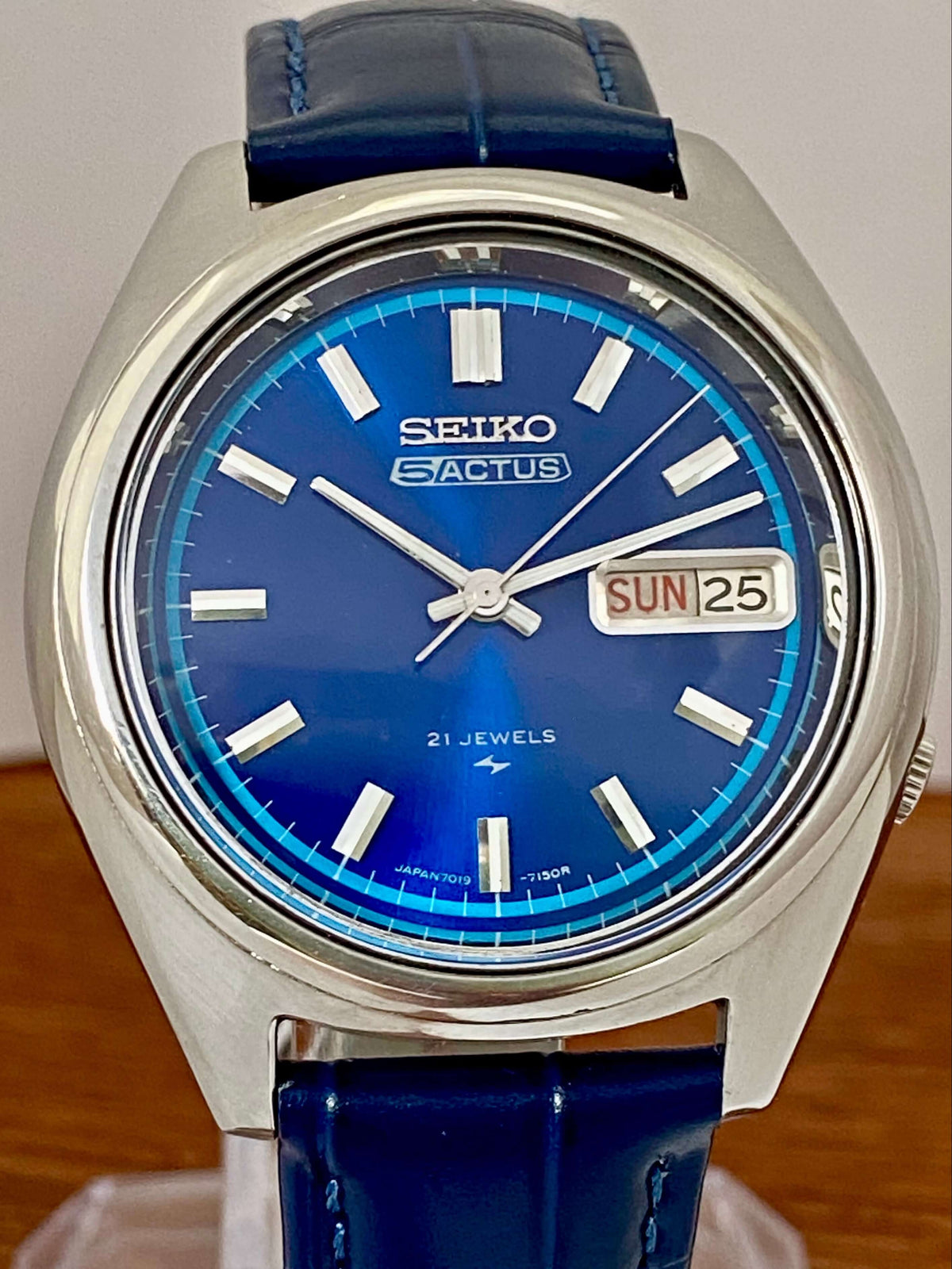 Vintage Seiko 5 Actus 7019-7060 Blue SERVICED Automatic, May 1974