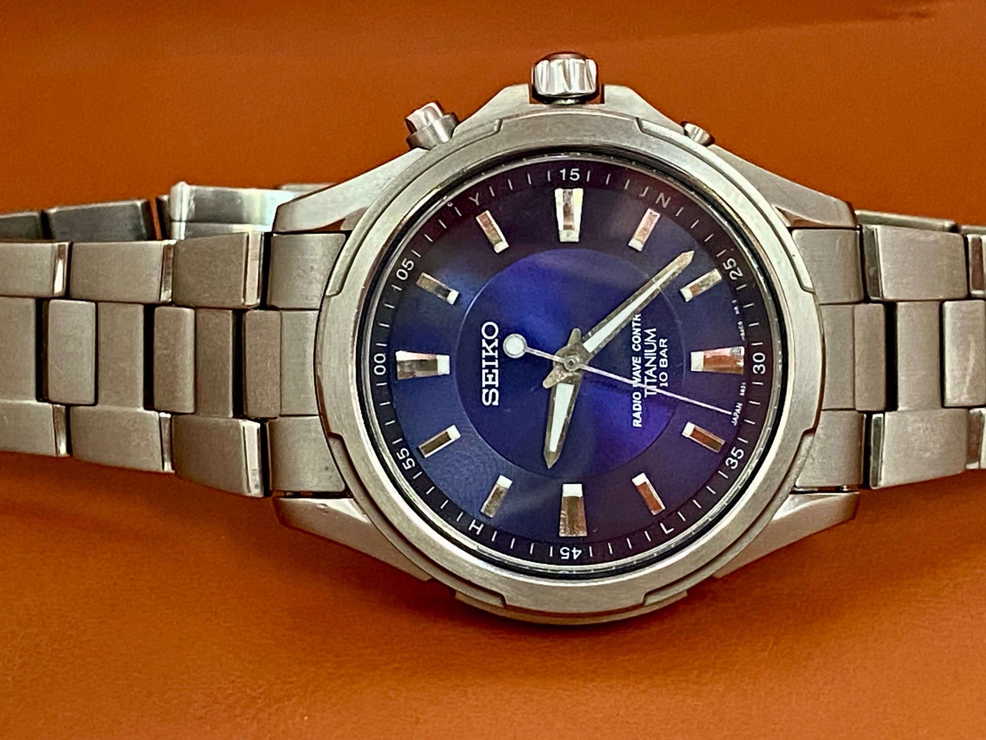 Seiko Quartz Radio Wave Titanium 5B21-0AB0 Blue on Original Bracelet