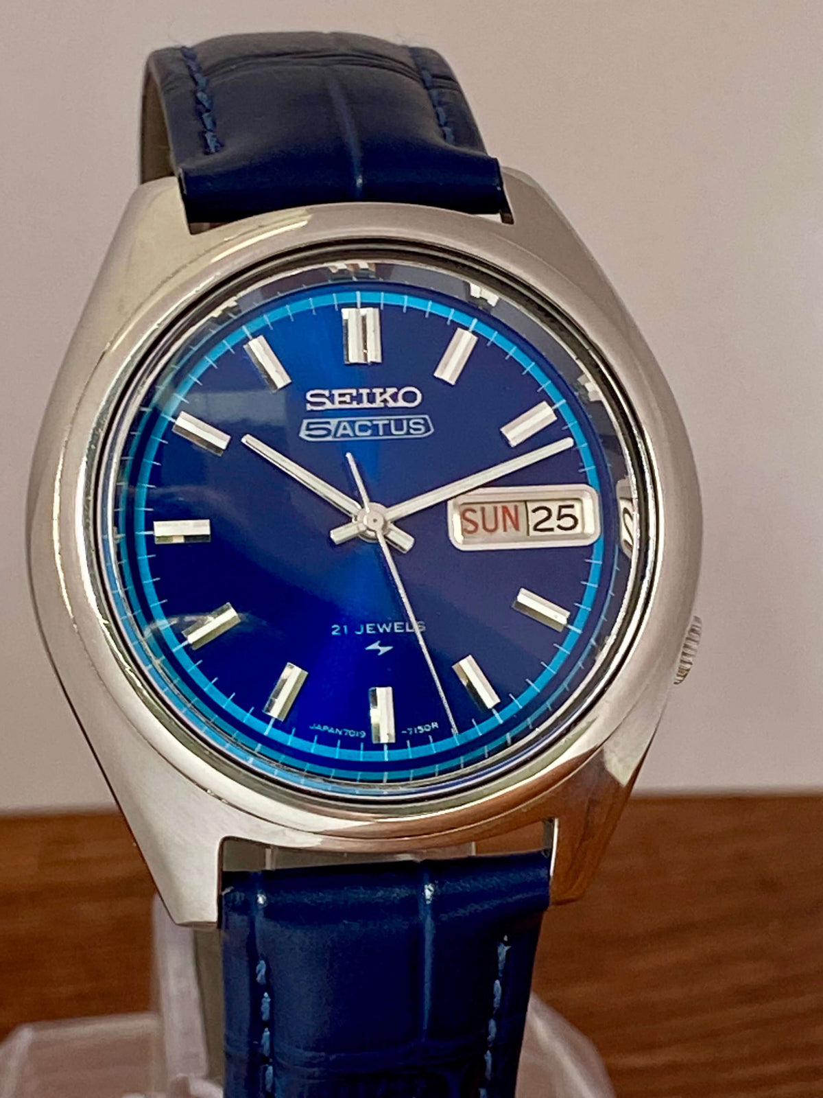 Vintage Seiko 5 Actus 7019-7060 Blue SERVICED Automatic, May 1974