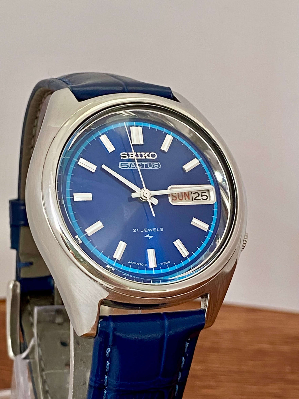Vintage Seiko 5 Actus 7019-7060 Blue SERVICED Automatic, May 1974