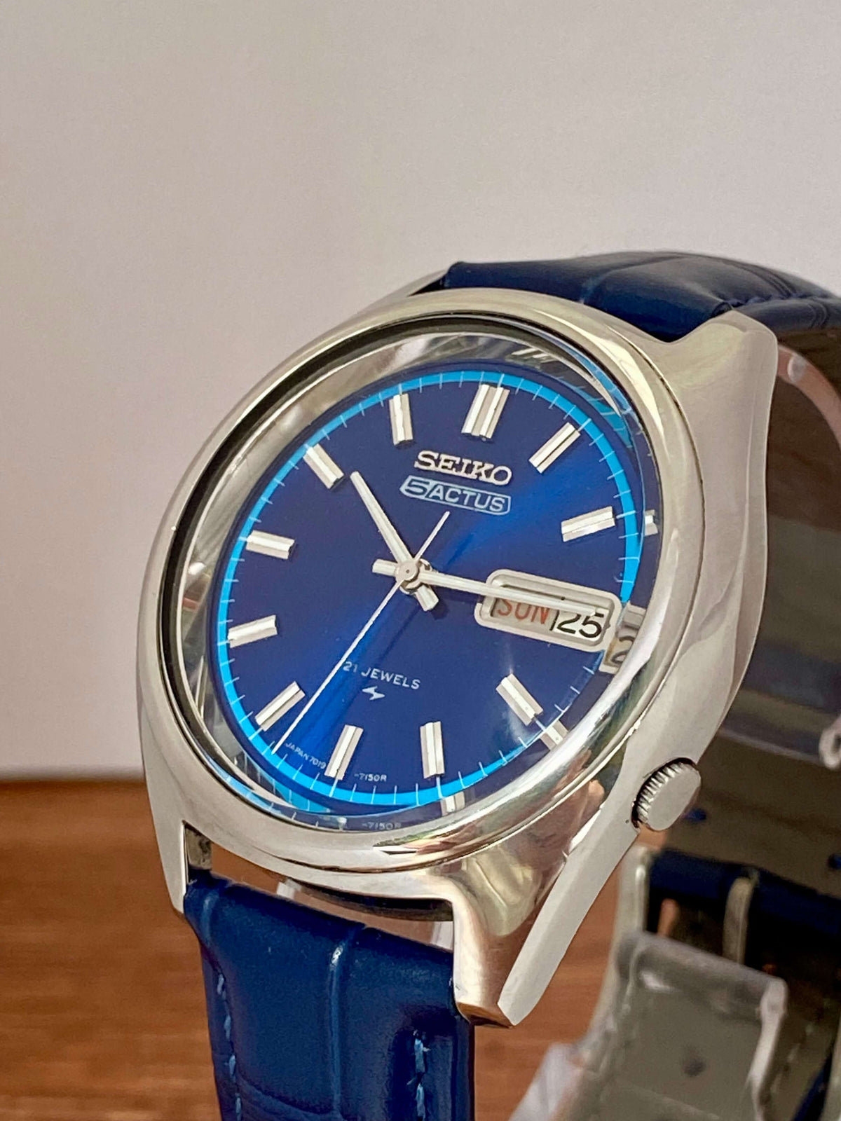 Vintage Seiko 5 Actus 7019-7060 Blue SERVICED Automatic, May 1974