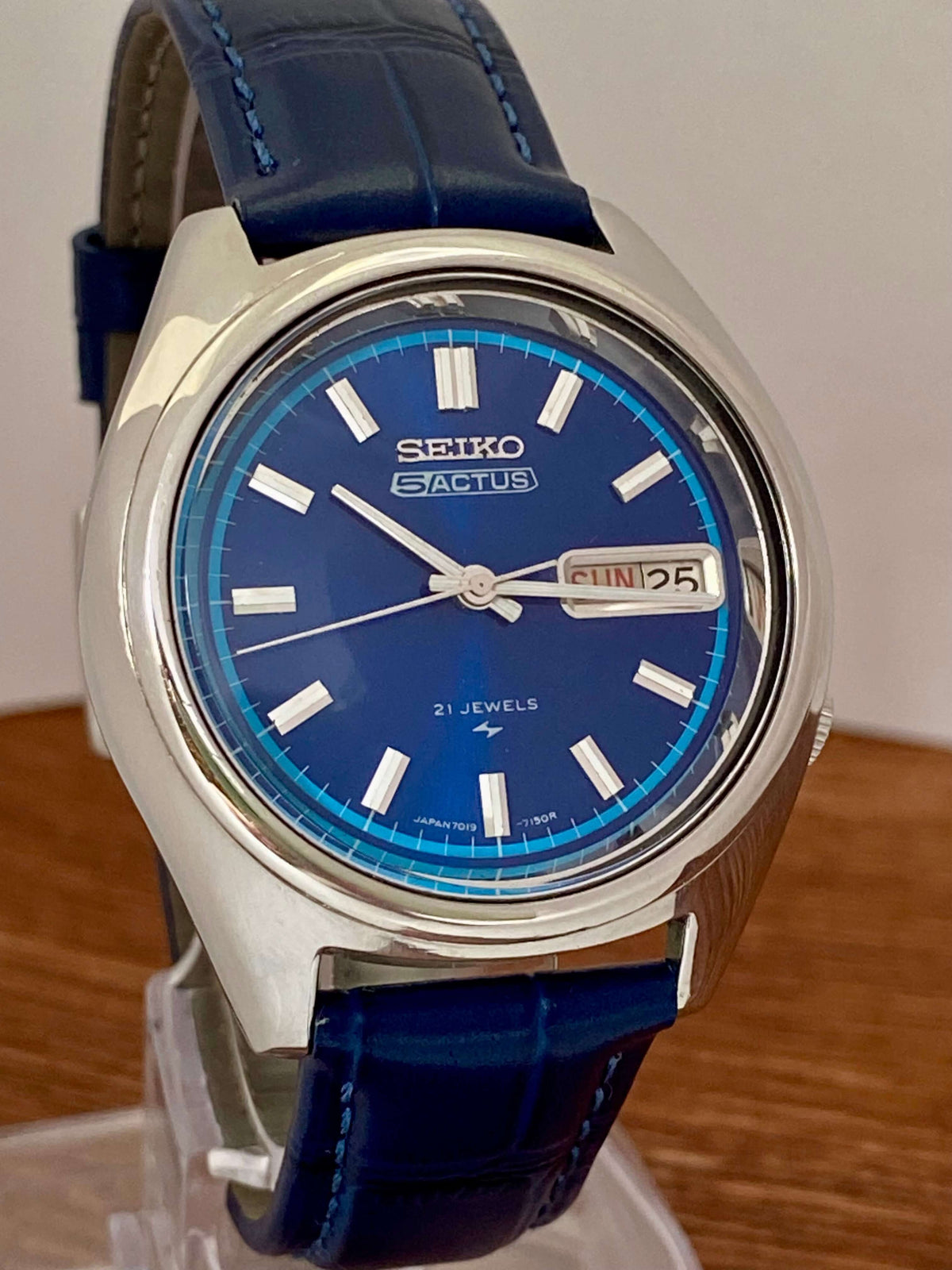 Vintage Seiko 5 Actus 7019-7060 Blue SERVICED Automatic, May 1974
