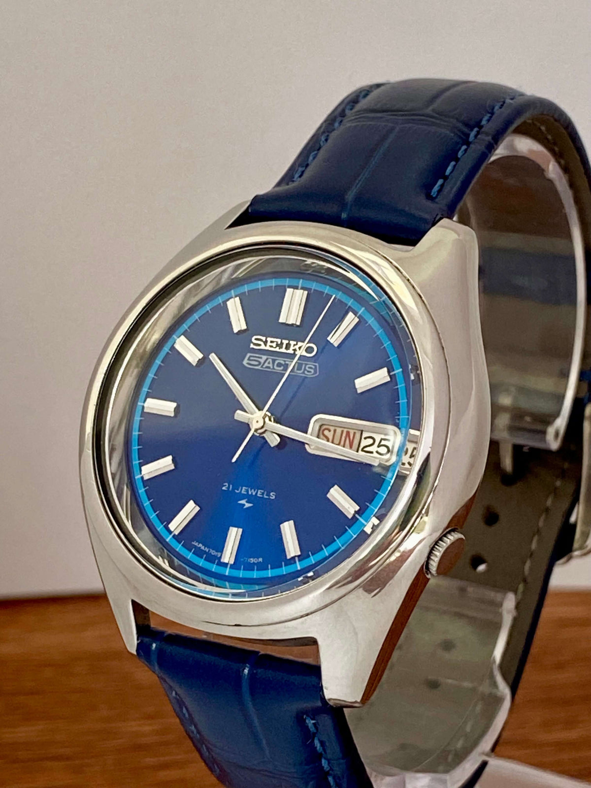 Vintage Seiko 5 Actus 7019-7060 Blue SERVICED Automatic, May 1974