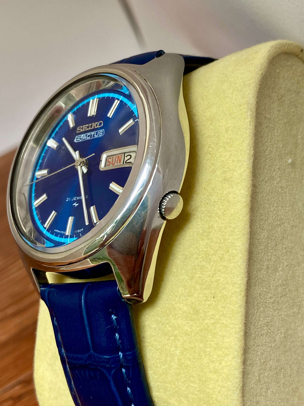 Vintage Seiko 5 Actus 7019-7060 Blue SERVICED Automatic, May 1974