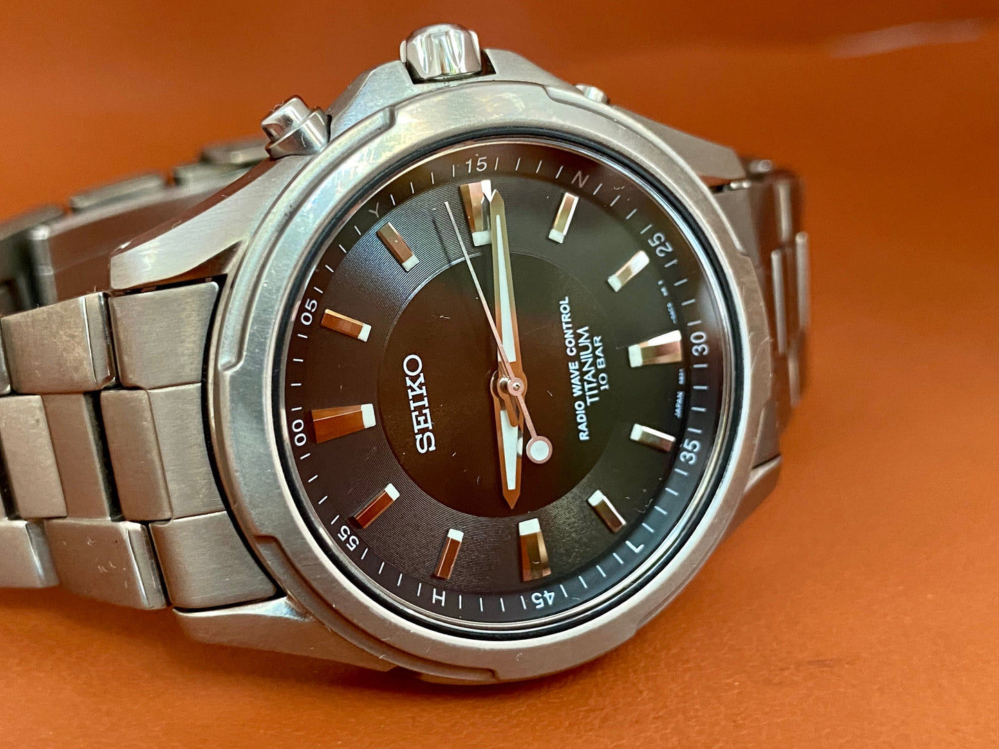 Seiko Quartz Radio Wave Titanium 5B21-0AB0, Black, July 2004 UK VINTAGE WATCH LTD