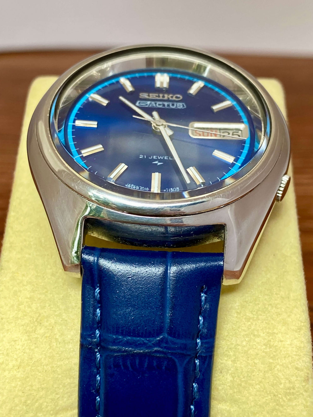 Vintage Seiko 5 Actus 7019-7060 Blue SERVICED Automatic, May 1974