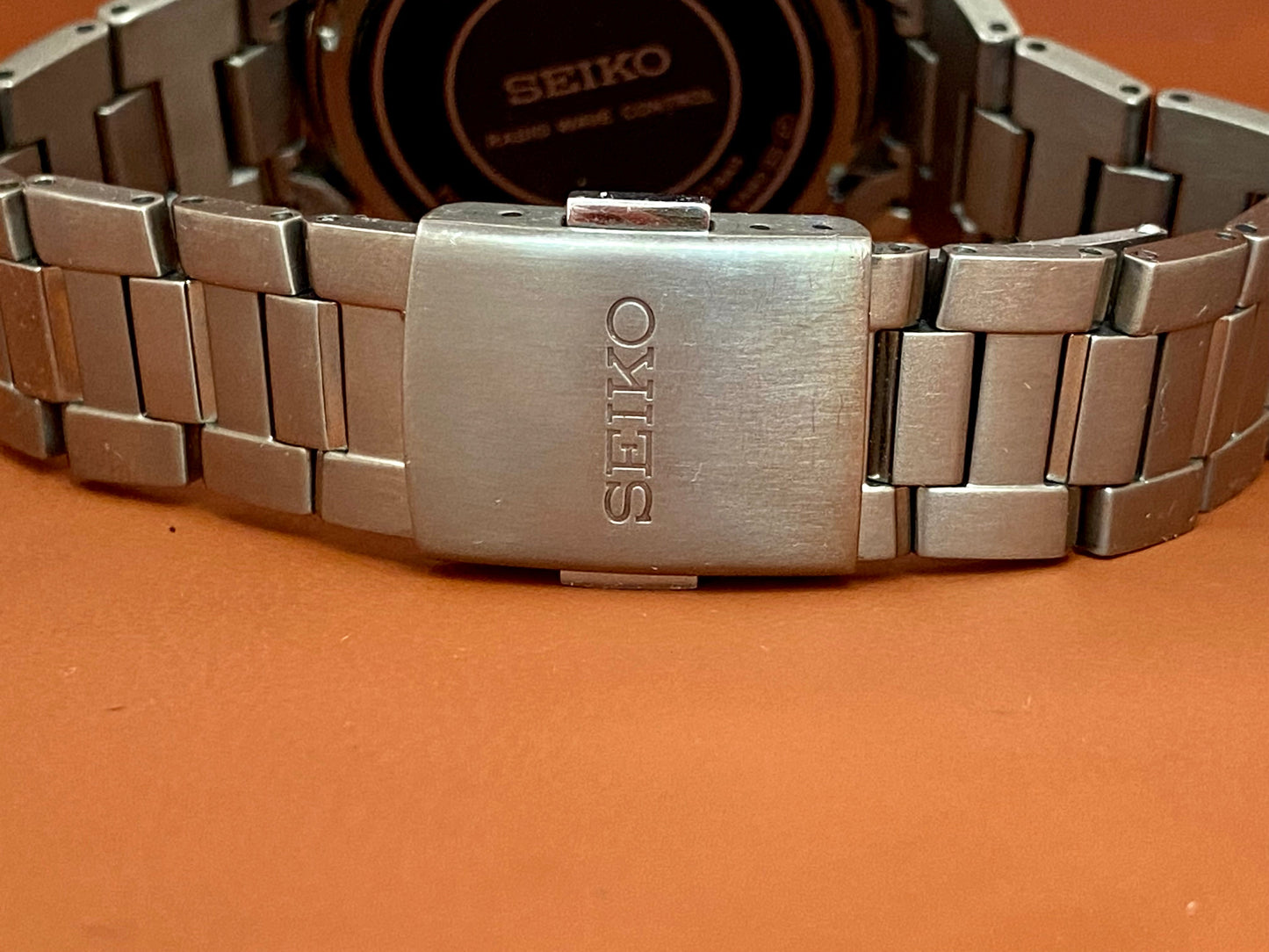 Seiko Quartz Radio Wave Titanium 5B21-0AB0, Black, July 2004 UK VINTAGE WATCH LTD