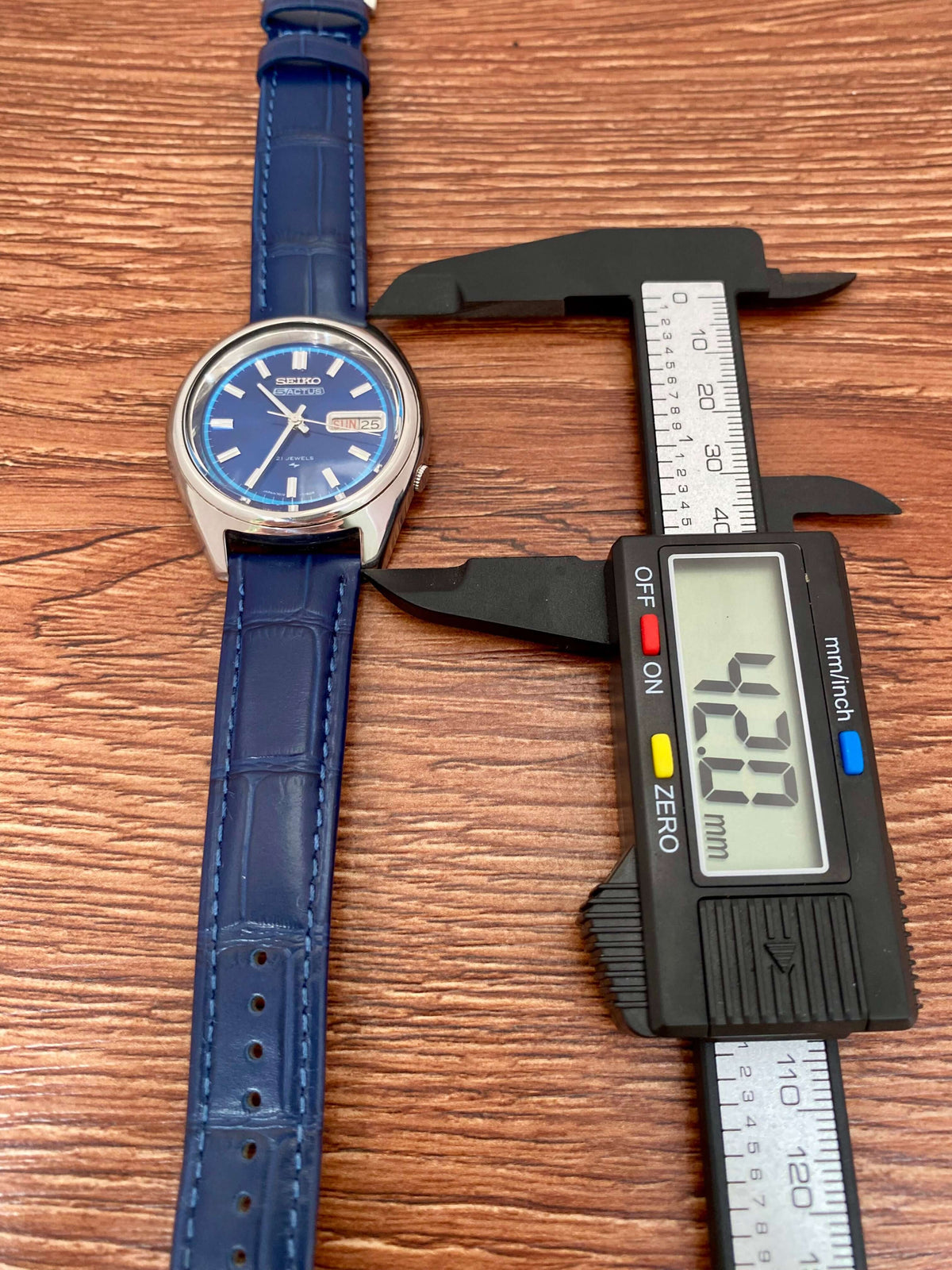 Vintage Seiko 5 Actus 7019-7060 Blue SERVICED Automatic, May 1974