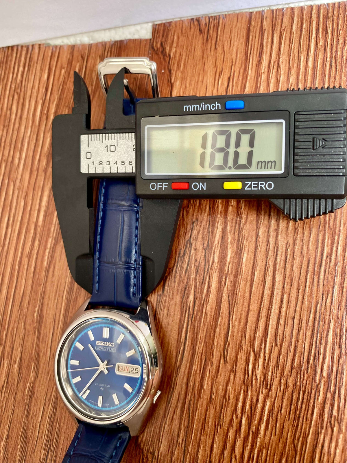 Vintage Seiko 5 Actus 7019-7060 Blue SERVICED Automatic, May 1974
