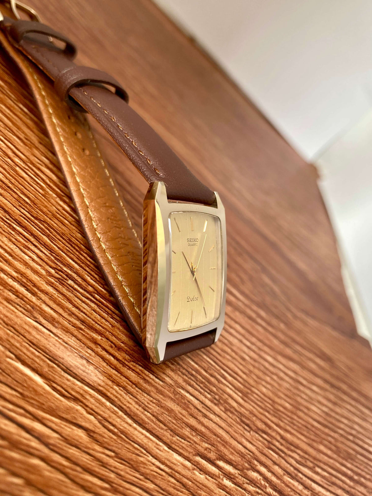 Vintage Seiko Dolce Quartz 7321-5570 Tungsten, October 1984