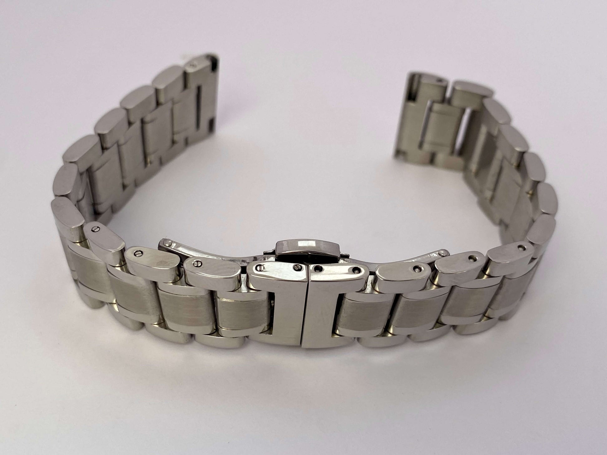 18mm Stainless Steel Oyster link Watch Bracelet with Straight Ends featuring a five-link design and brushed finish.