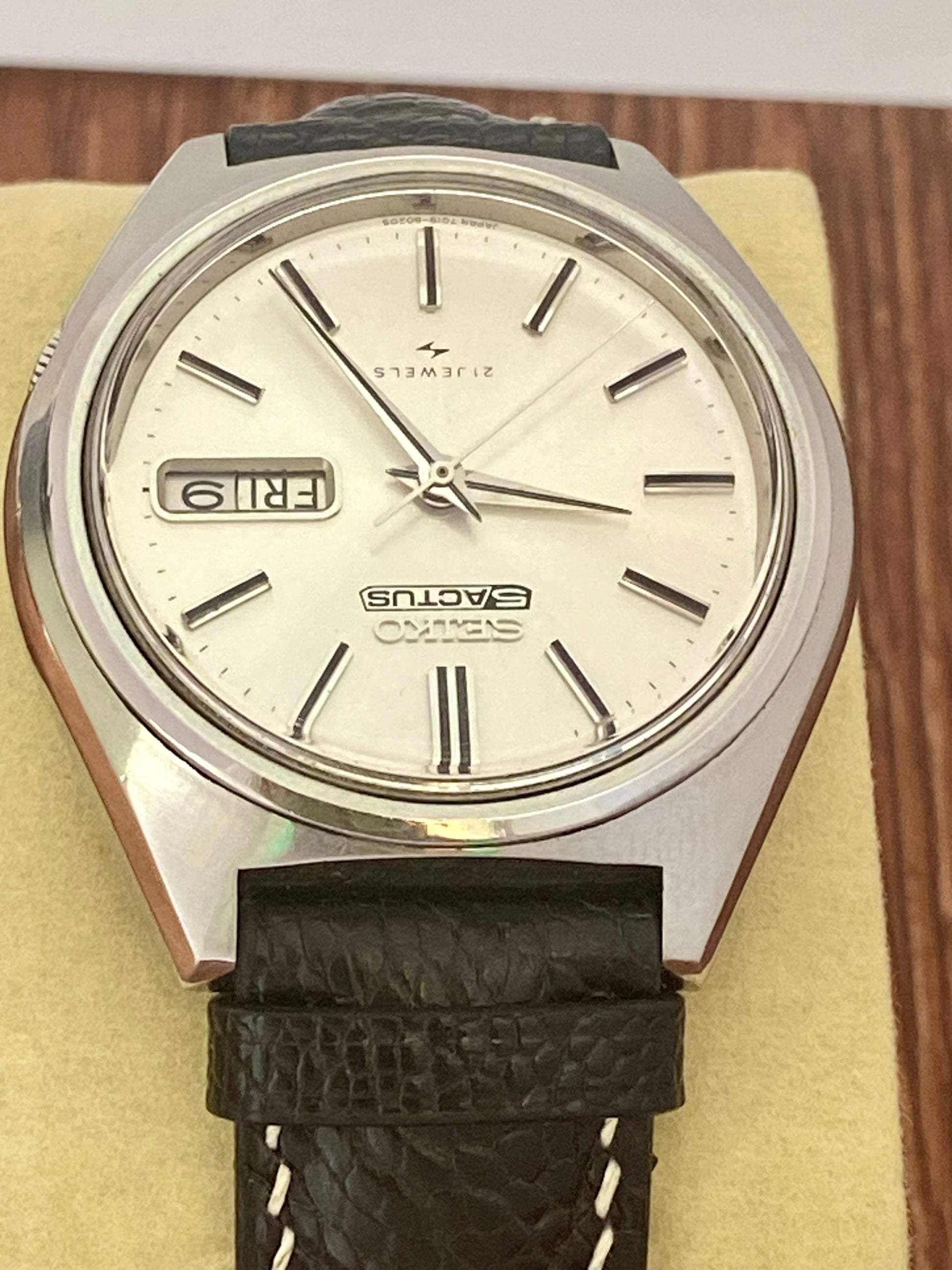 Vintage Seiko 5 Actus 7019-8010 Sunburst , SERVICED Auto April 1970 UK VINTAGE WATCH LTD