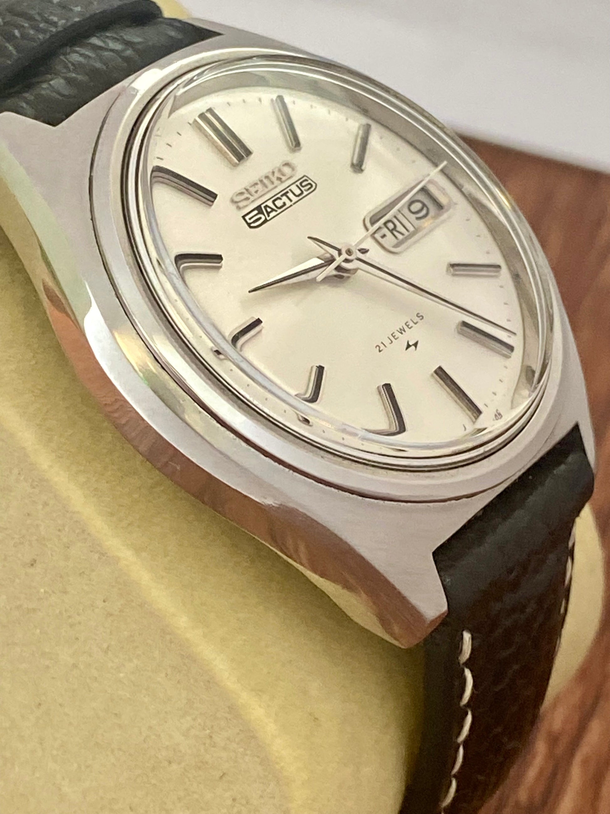 Vintage Seiko 5 Actus 7019-8010 Sunburst , SERVICED Auto April 1970 UK VINTAGE WATCH LTD